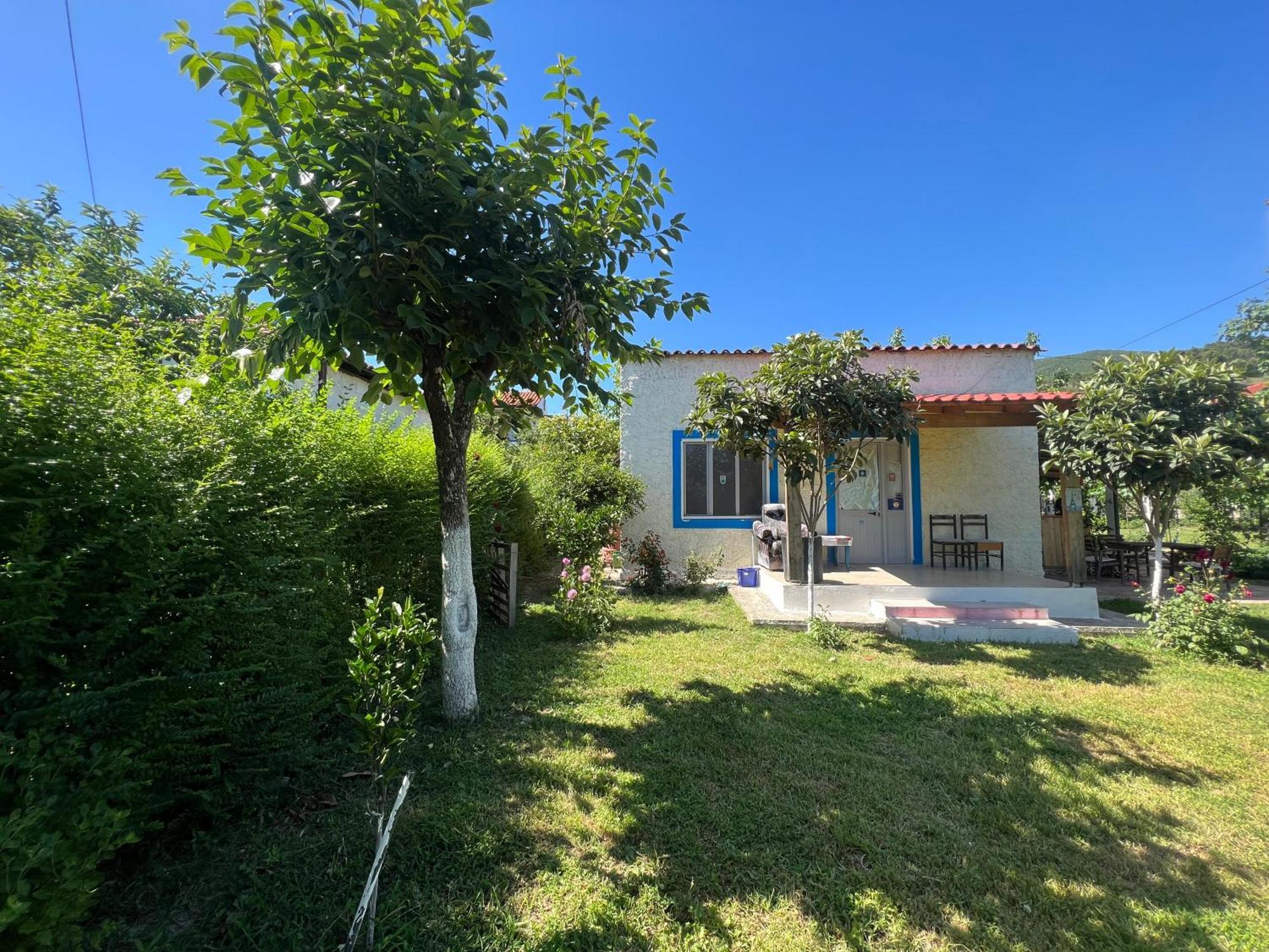 Elbasan Backpacker Hostel Exterior photo