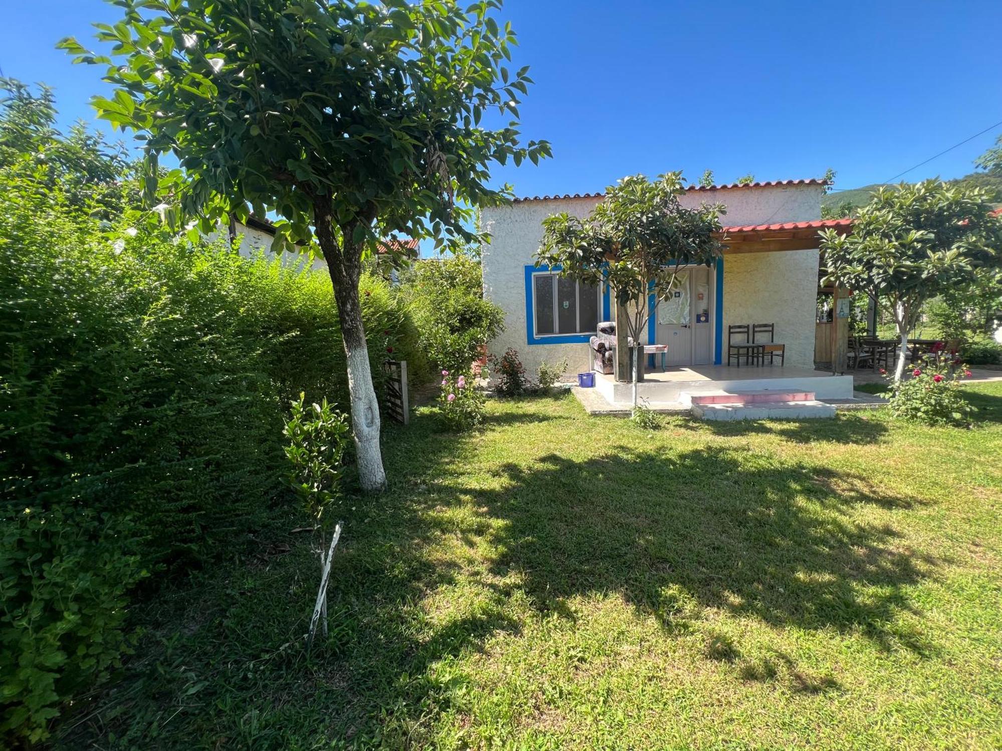 Elbasan Backpacker Hostel Exterior photo